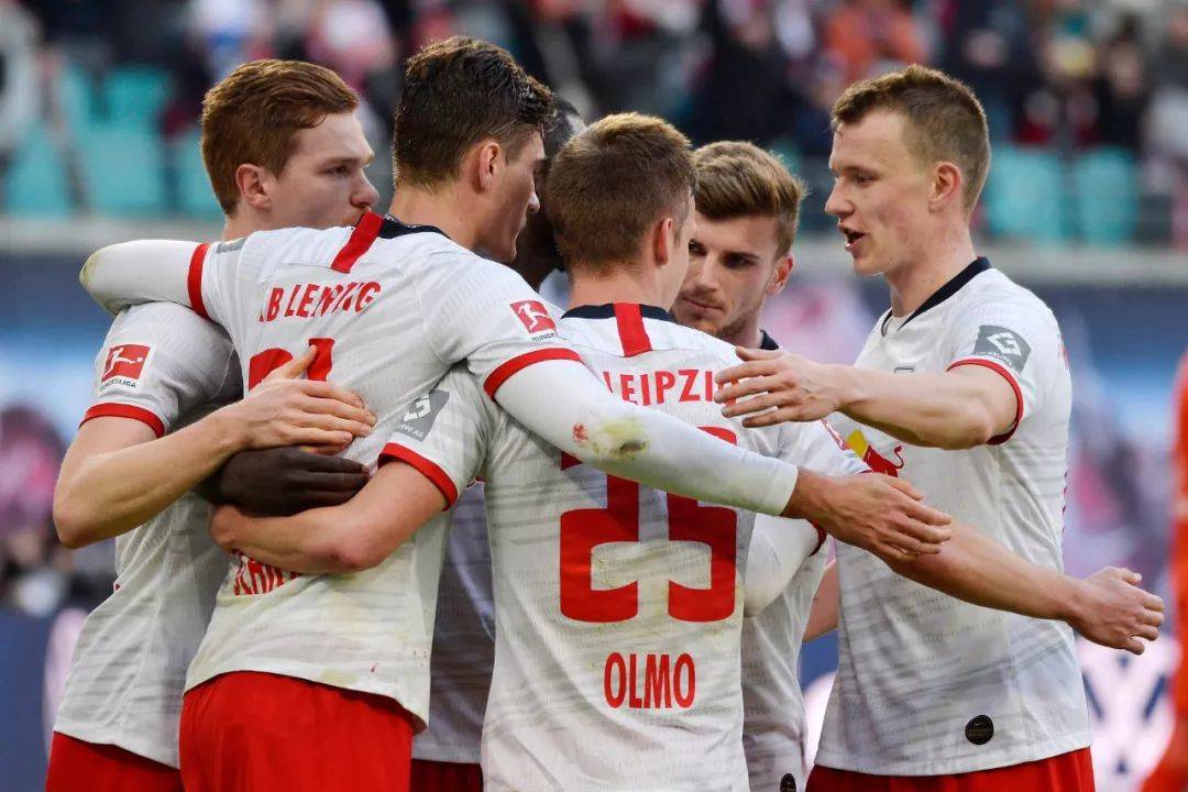 半岛体育官网入口-包含莱比锡红牛队大比分胜利，积分榜排名持续上升的词条