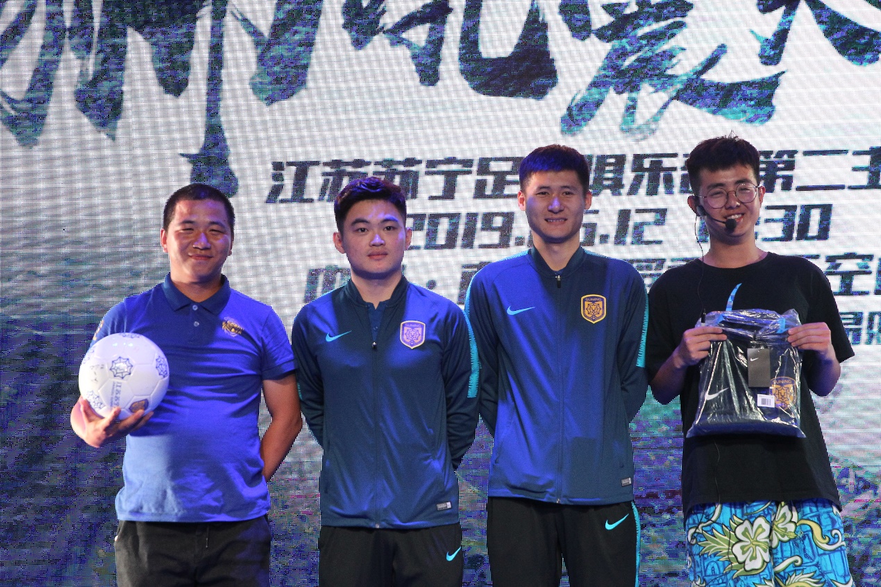 半岛体育官网下载-苏宁队主场大获全胜，实现三连胜的简单介绍