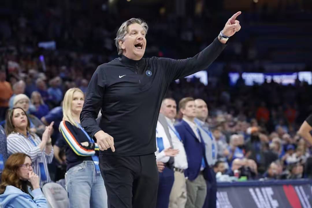 半岛体育app-包含灰熊遭遇失利，主帅表示需调整阵容的词条