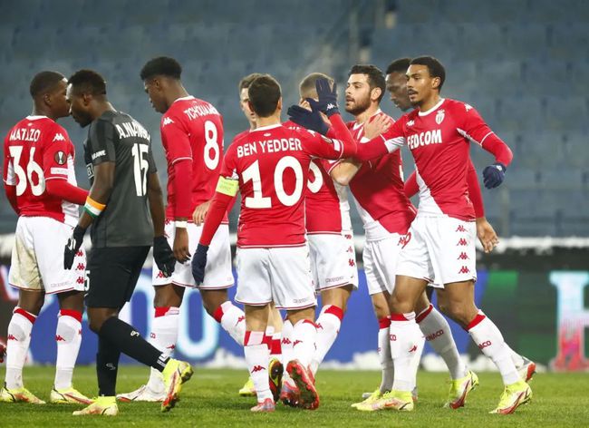 半岛体育官网入口-包含摩纳哥惨败，小组出线形势不妙的词条