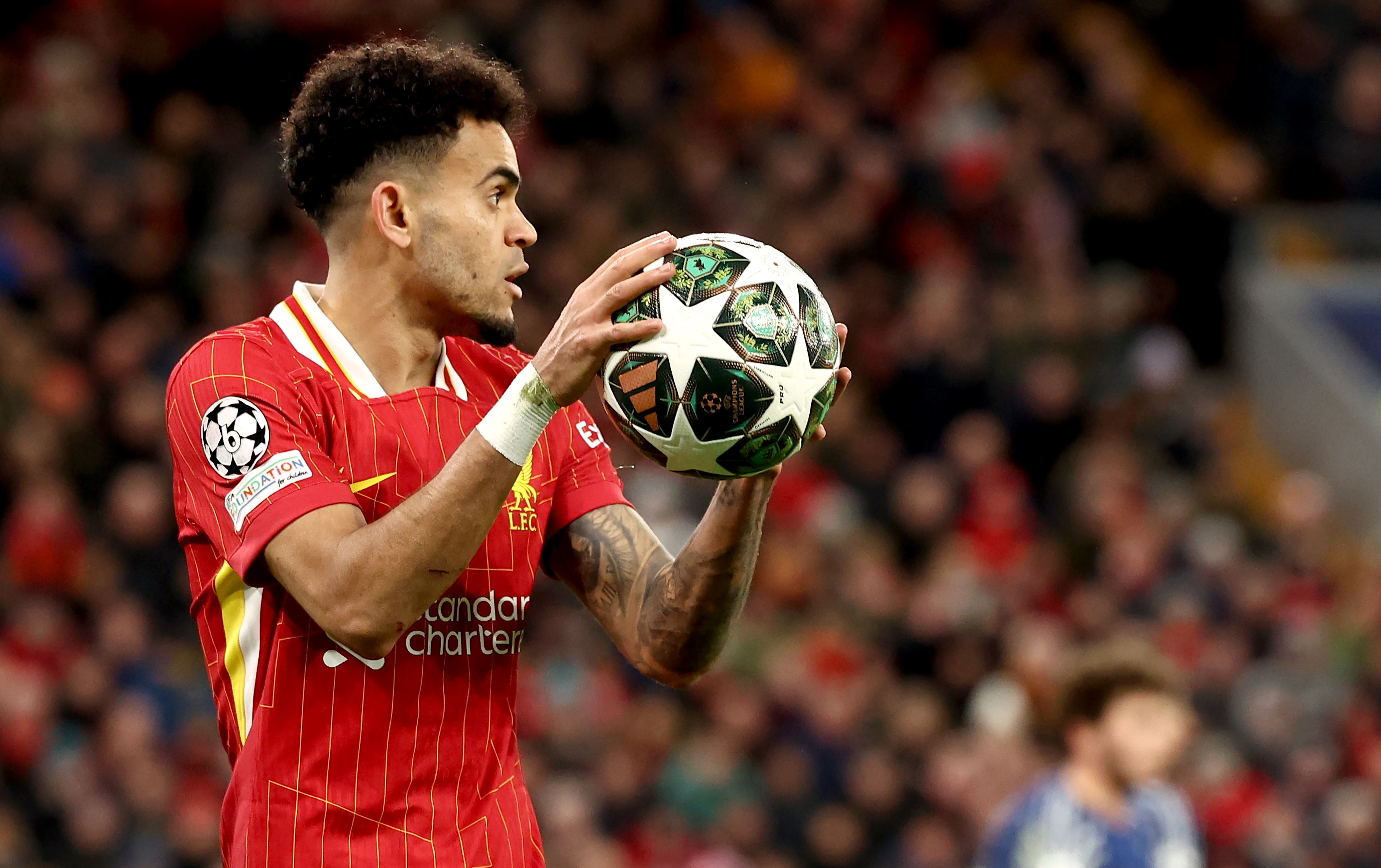 半岛体育官网安全-包含巴黎圣日耳曼遗憾淘汰，欧冠前路艰难的词条