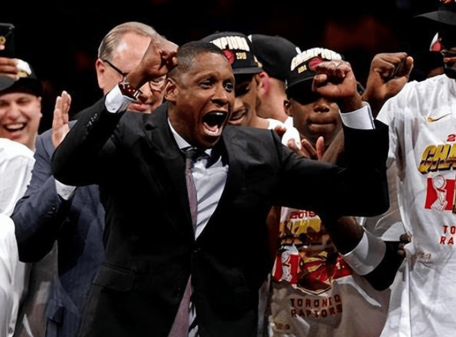 半岛官方体育登录入口-猛龙队再次升至东部头名，实力不可小觑的简单介绍